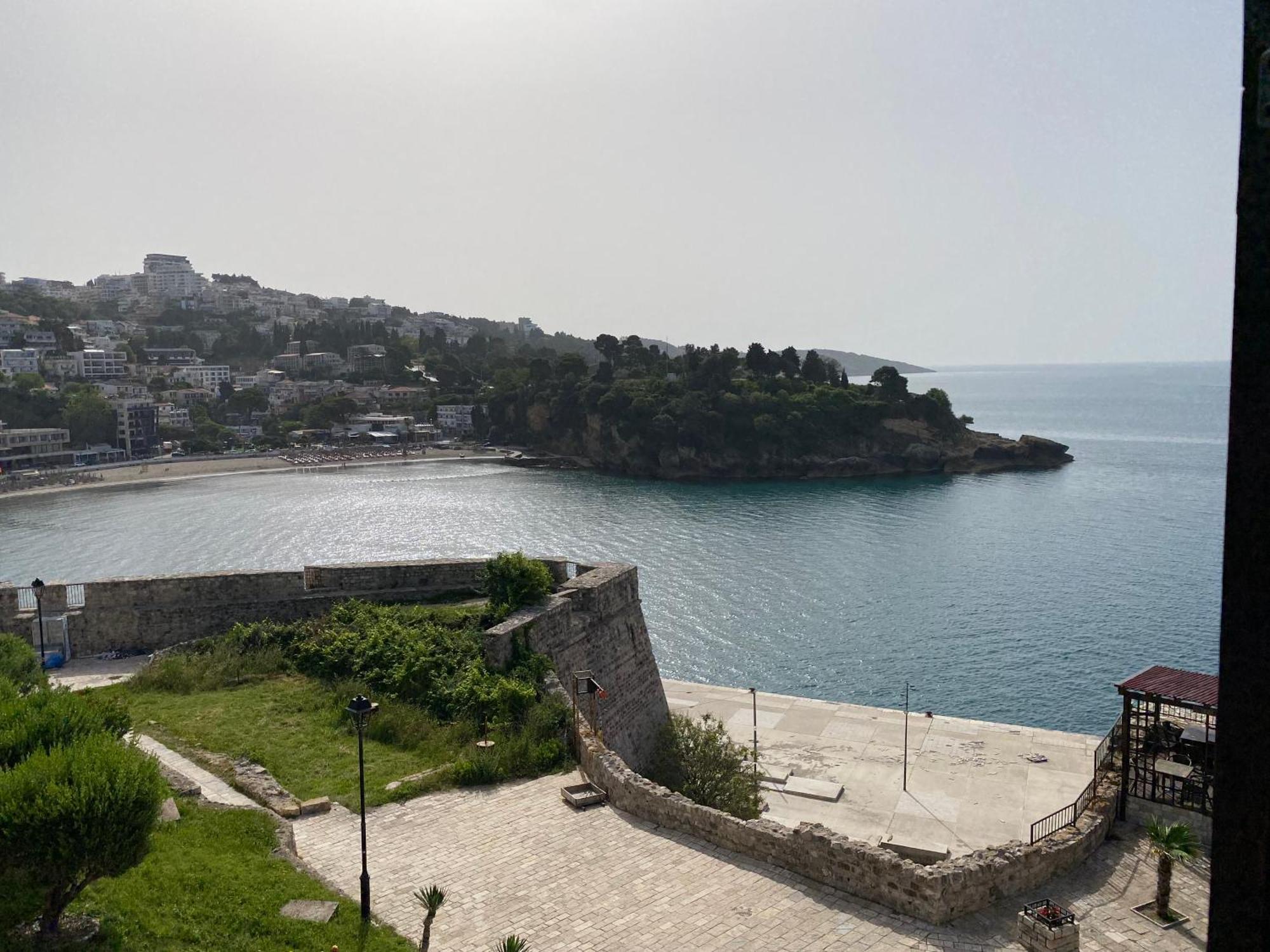 Kulla E Balshajve Hotel Ulcinj Exterior photo