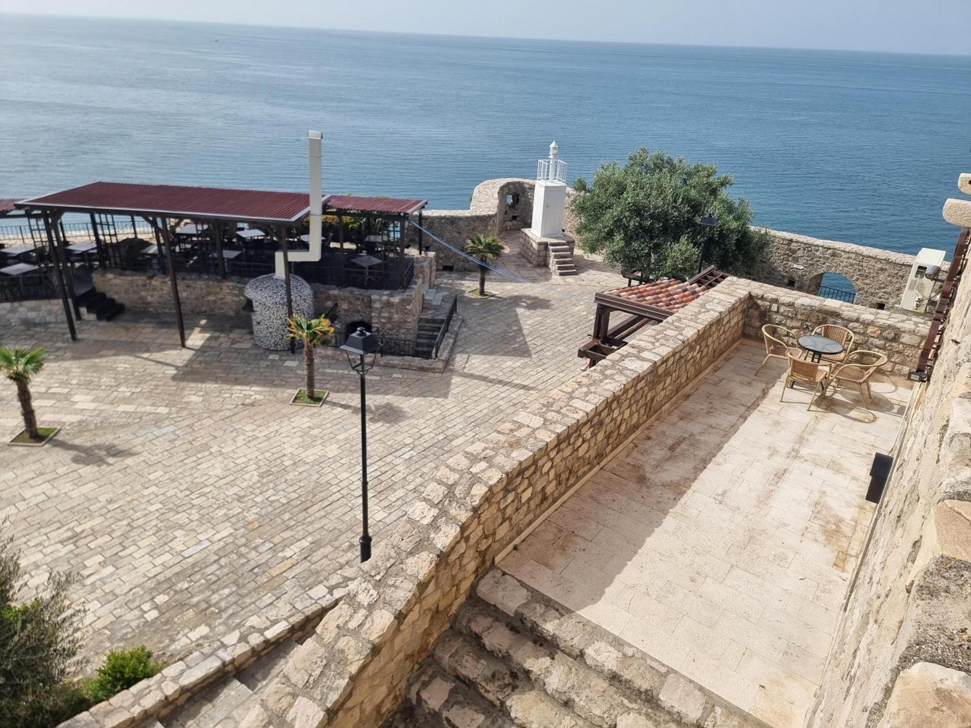 Kulla E Balshajve Hotel Ulcinj Exterior photo